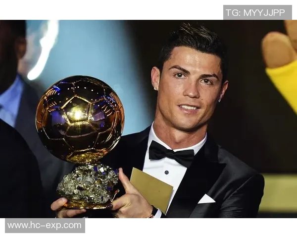 全球足球巨星头像集结展示：从梅西到C罗的璀璨星光与足球传奇